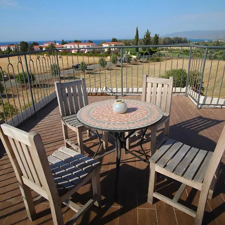 The Summer Haven Tatil Evi Polis