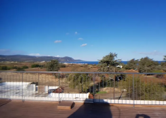 別荘 The Summer Haven Polis