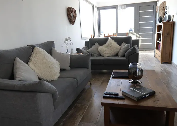 The Summer Haven Feriehus Polis